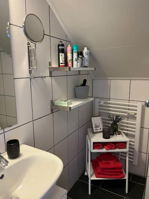 Gemuetliche Wohnung Mitten In אסנס מראה חיצוני תמונה